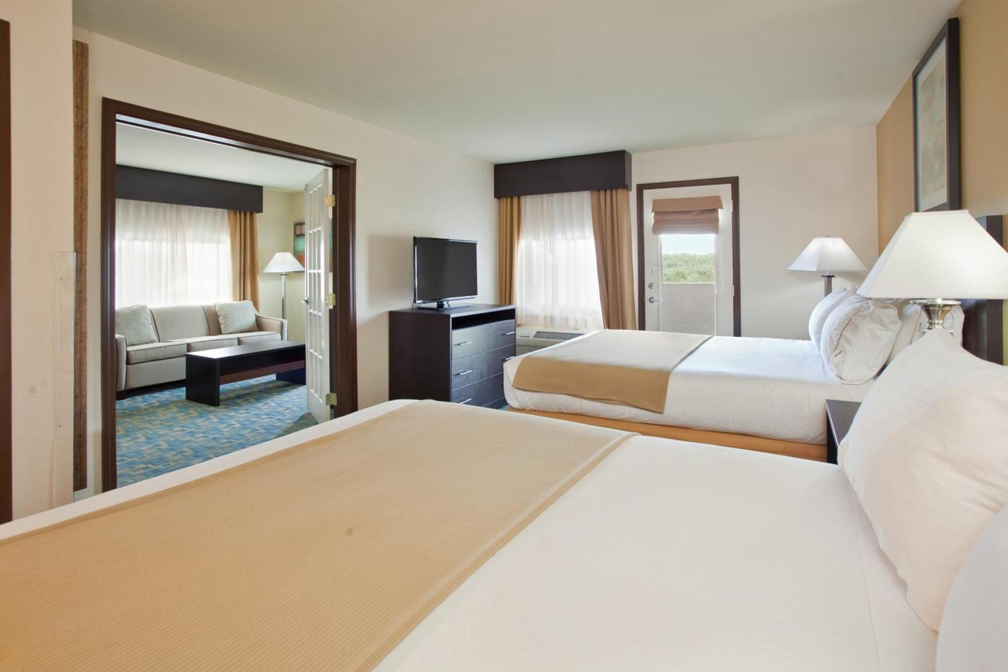 Holiday Inn Express Hotel & Suites Branson 76 Central By Ihg Exteriér fotografie