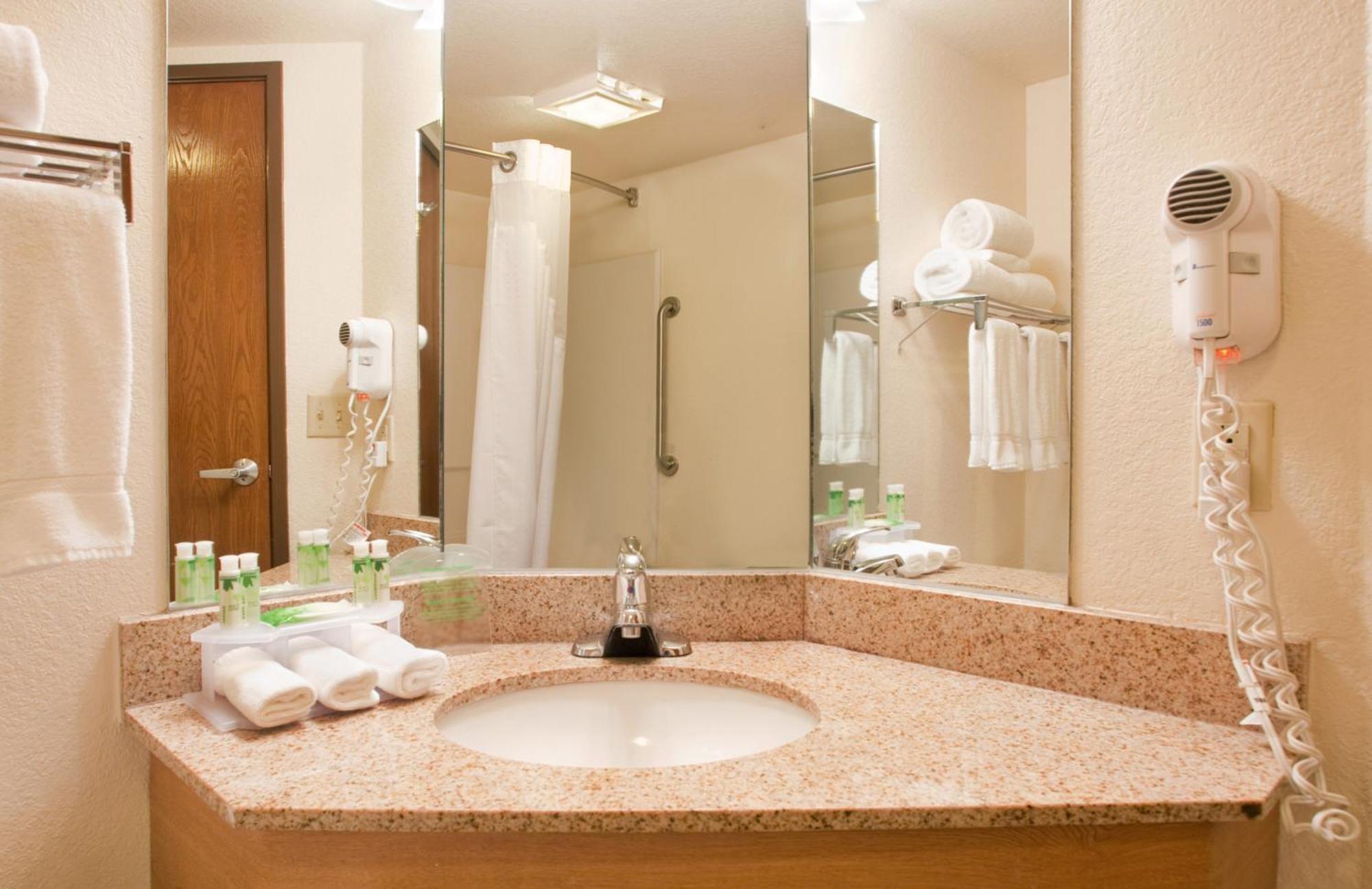 Holiday Inn Express Hotel & Suites Branson 76 Central By Ihg Exteriér fotografie